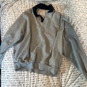 brandy melville pullover sweatshirt